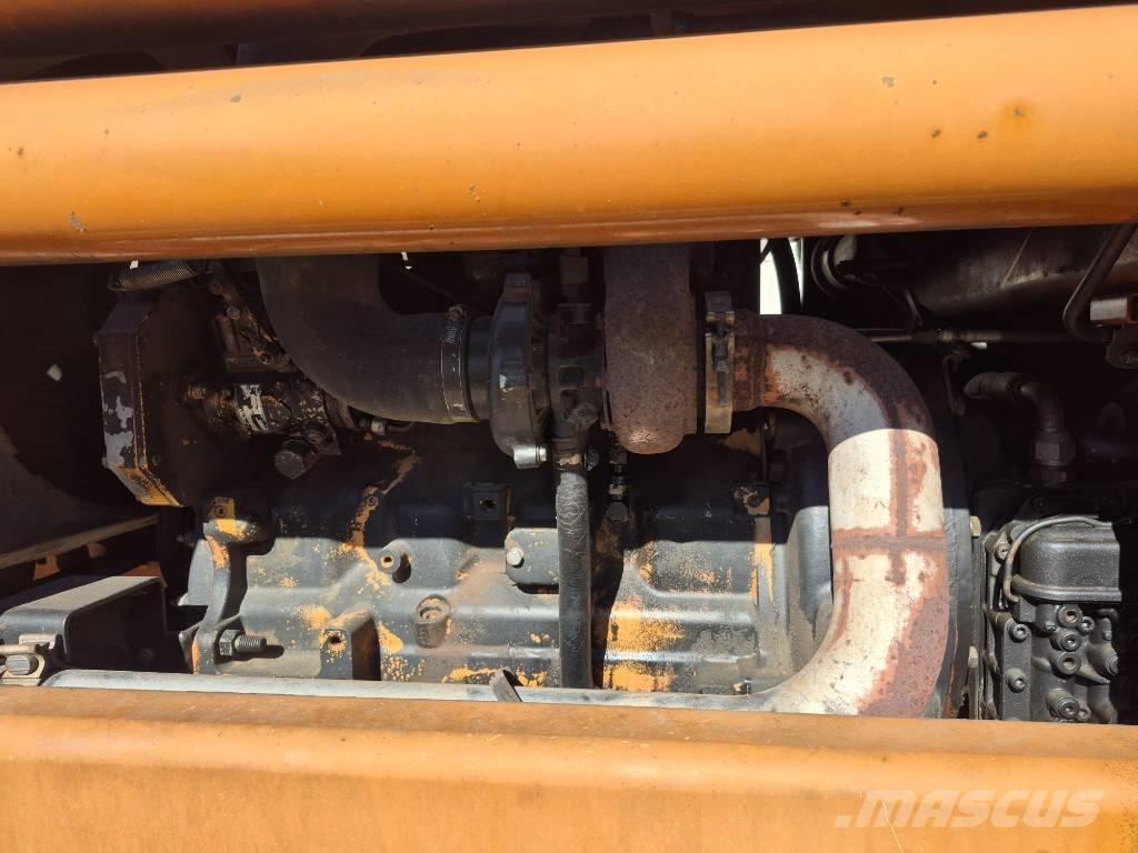 Lull 844C-42 Kurottajat