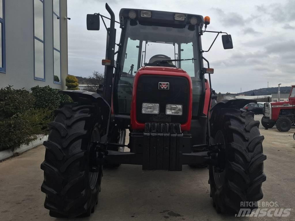 Massey Ferguson 4345 Traktorit
