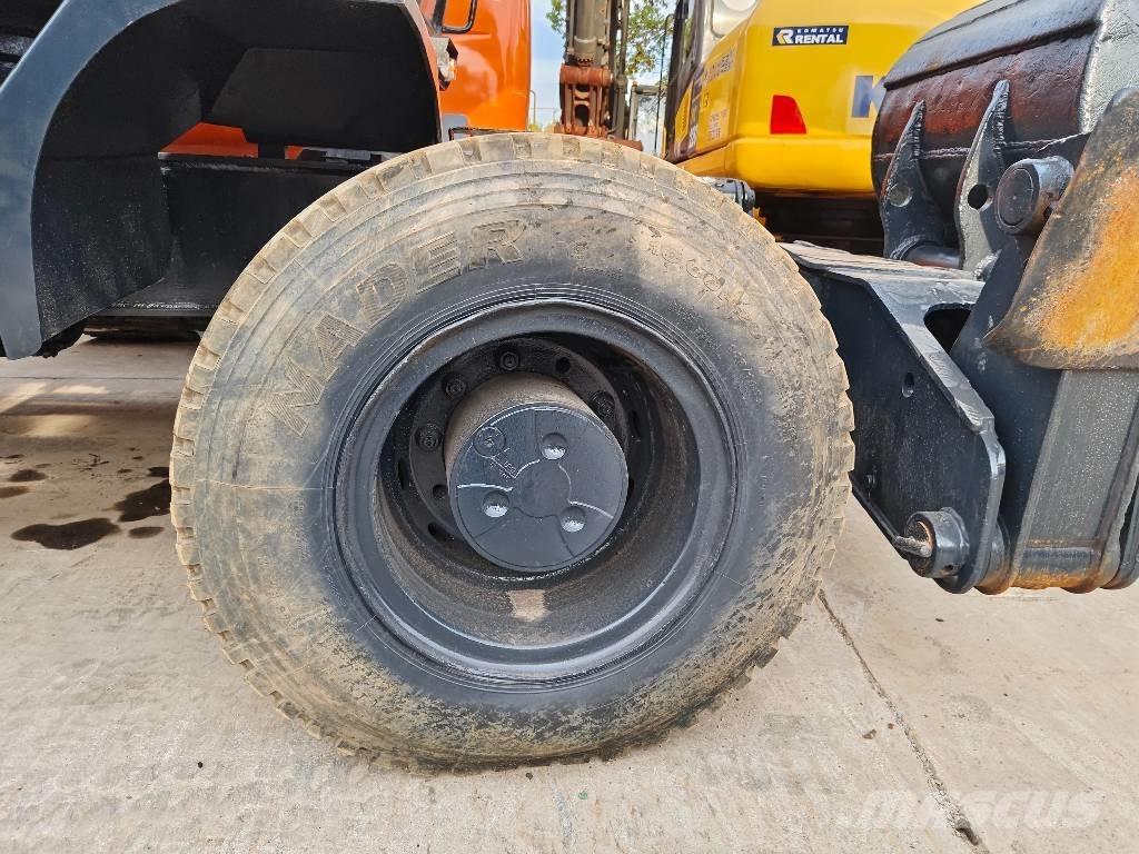 Hyundai R210W-9 Pyöräkaivukoneet