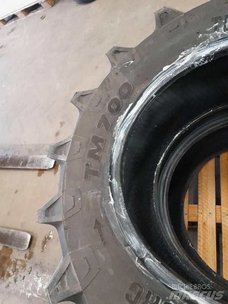 Trelleborg TM700 Renkaat ja vanteet