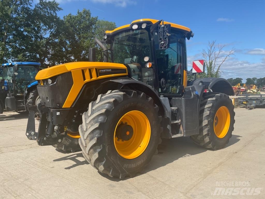 JCB Fastrac 4220 Traktorit