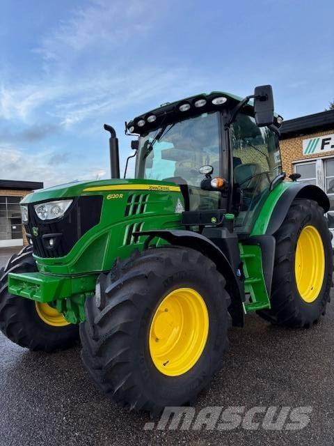 John Deere 6120 R Traktorit