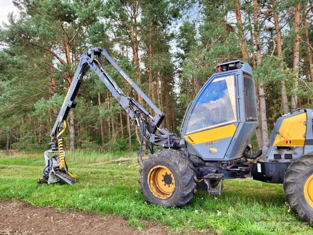 Sampo-Rosenlew 1046 Harvesterit