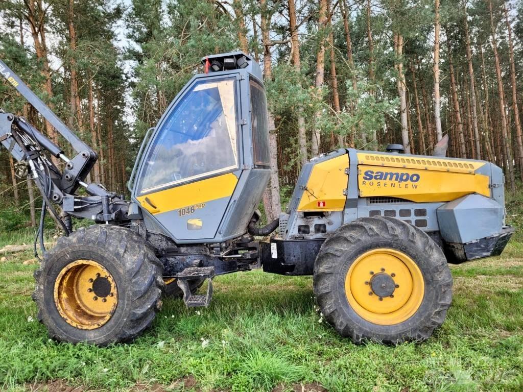 Sampo-Rosenlew 1046 Harvesterit