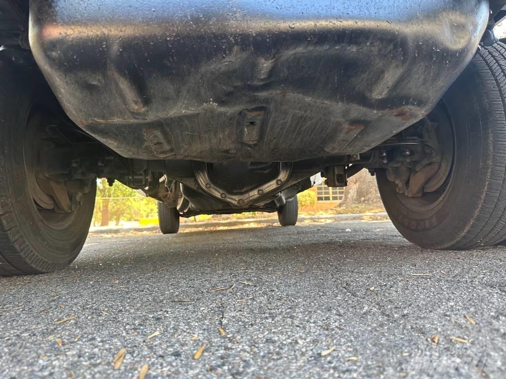Chevrolet 3500 Sora- ja kippiautot