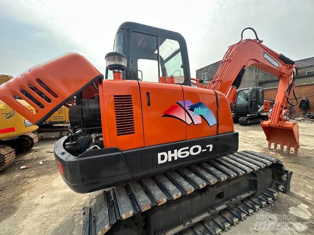 Doosan DH 60 Minikaivukoneet < 7t