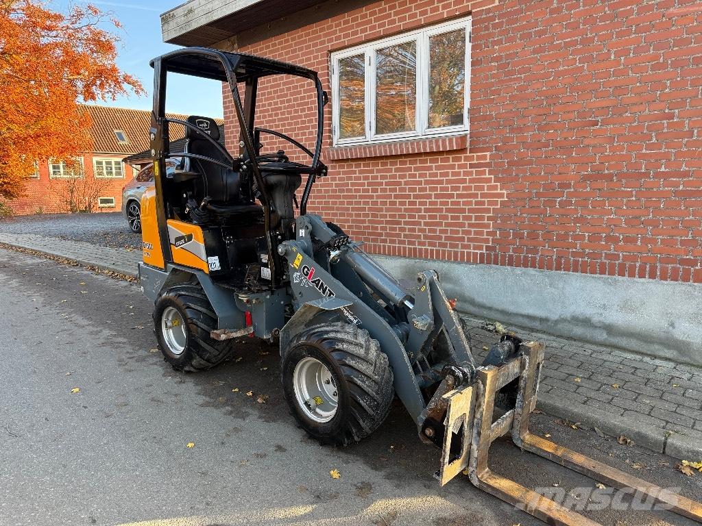 GiANT G 1500 X-tra Pienkuormaajat