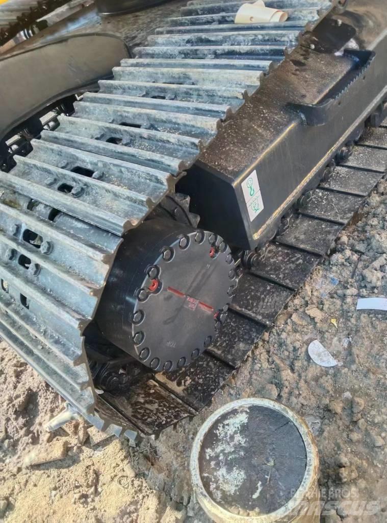 Komatsu PC 220-8 Telakaivukoneet