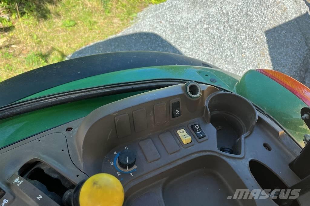 John Deere 5090 R Traktorit