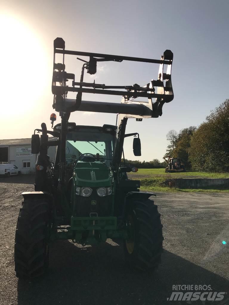 John Deere 6100 M Traktorit