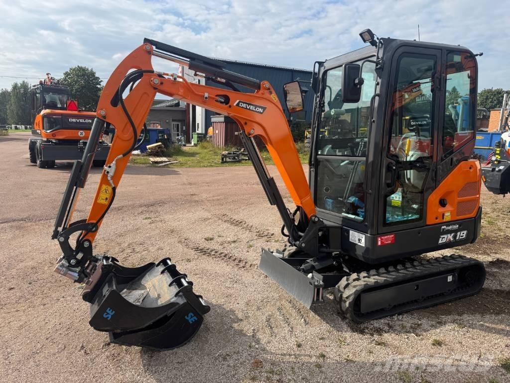 Develon DX 19-7 Minikaivukoneet < 7t
