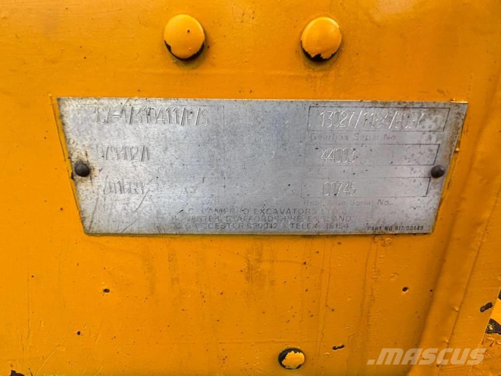 JCB 3 CX Kaivurikuormaajat