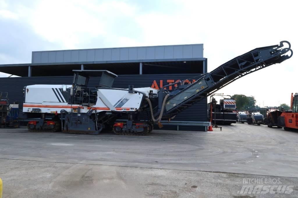 Wirtgen W250 Kylmäasfalttikoneet