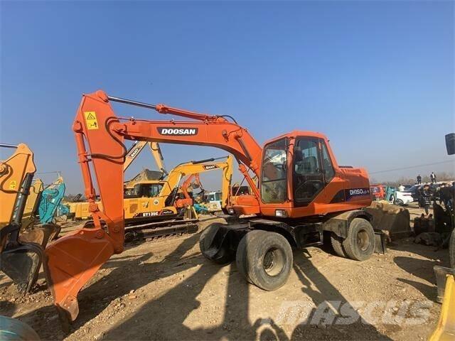 Doosan DH150LC-7 Telakaivukoneet