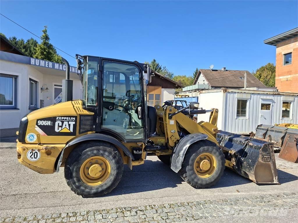 CAT 906H2 Pyöräkuormaajat