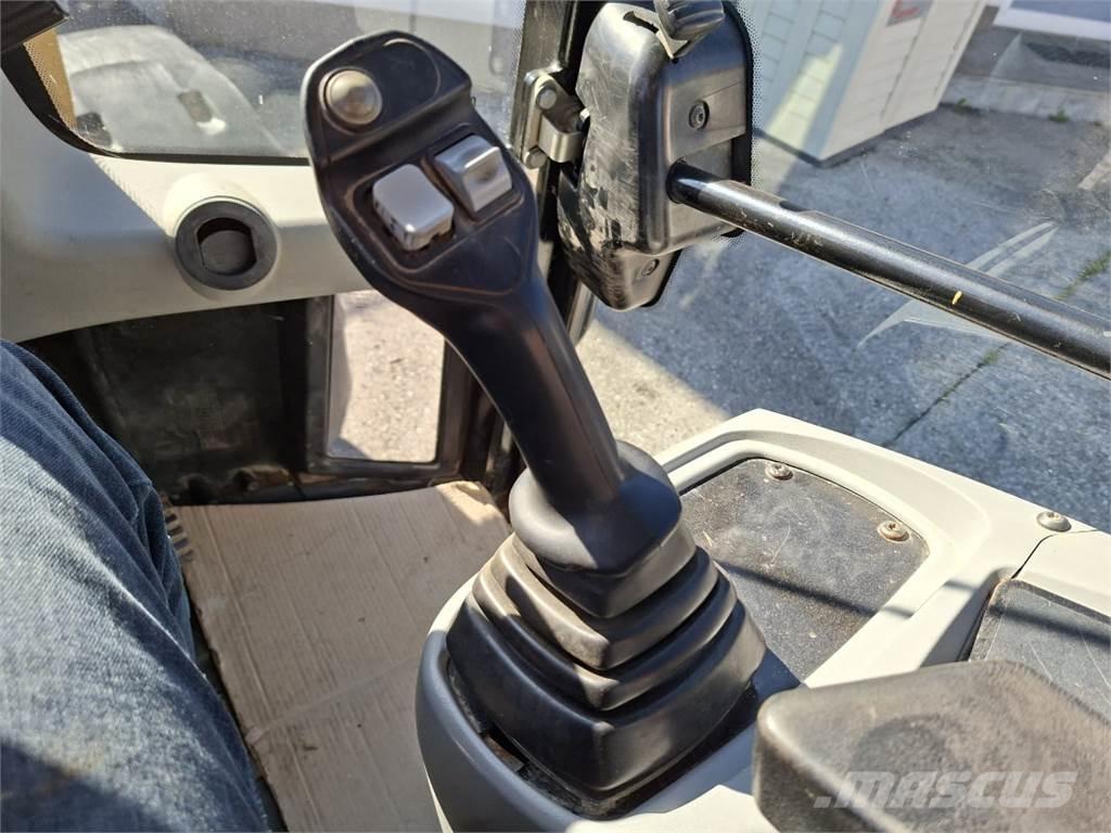 CAT 906H2 Pyöräkuormaajat