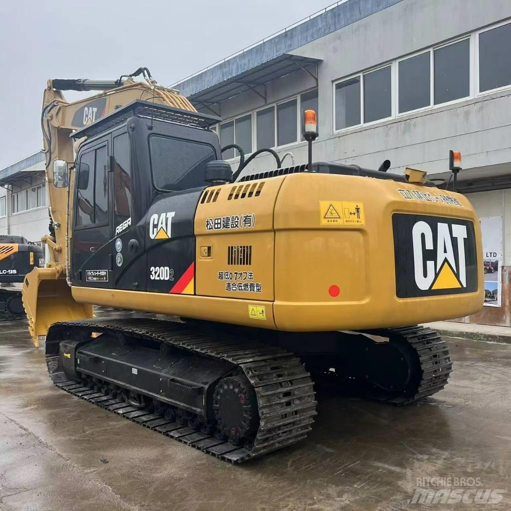 CAT 320D2 Midikaivukoneet 7t - 12t