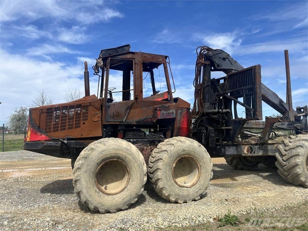 Komatsu 890.3 Harvesterit