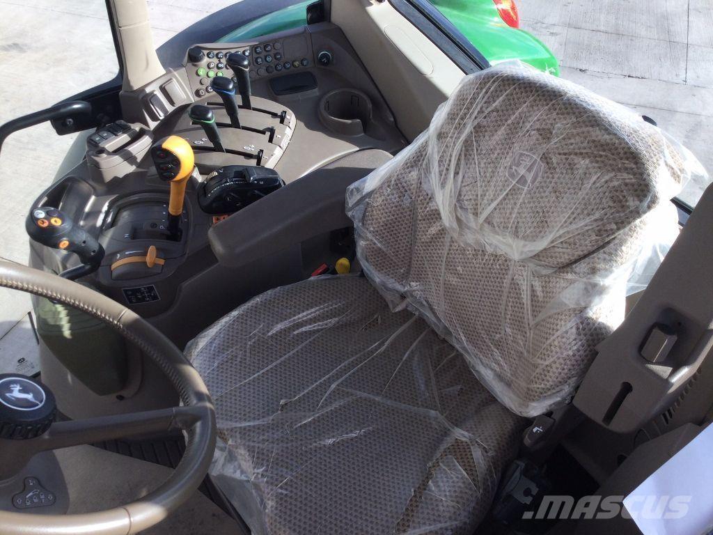 John Deere 6110M Traktorit