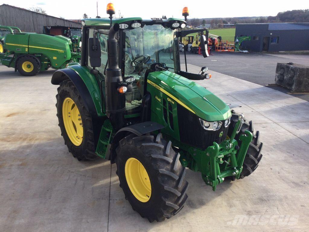 John Deere 6110M Traktorit