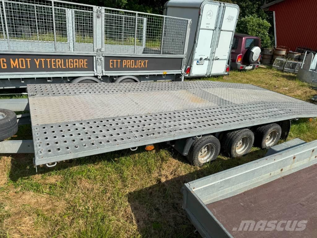 NIEWIADOW 02 Lavetit