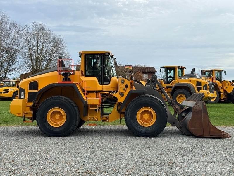 Volvo L 220 H Pyöräkuormaajat