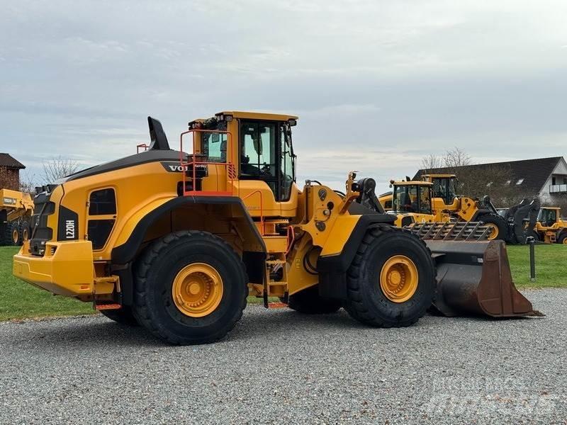 Volvo L 220 H Pyöräkuormaajat