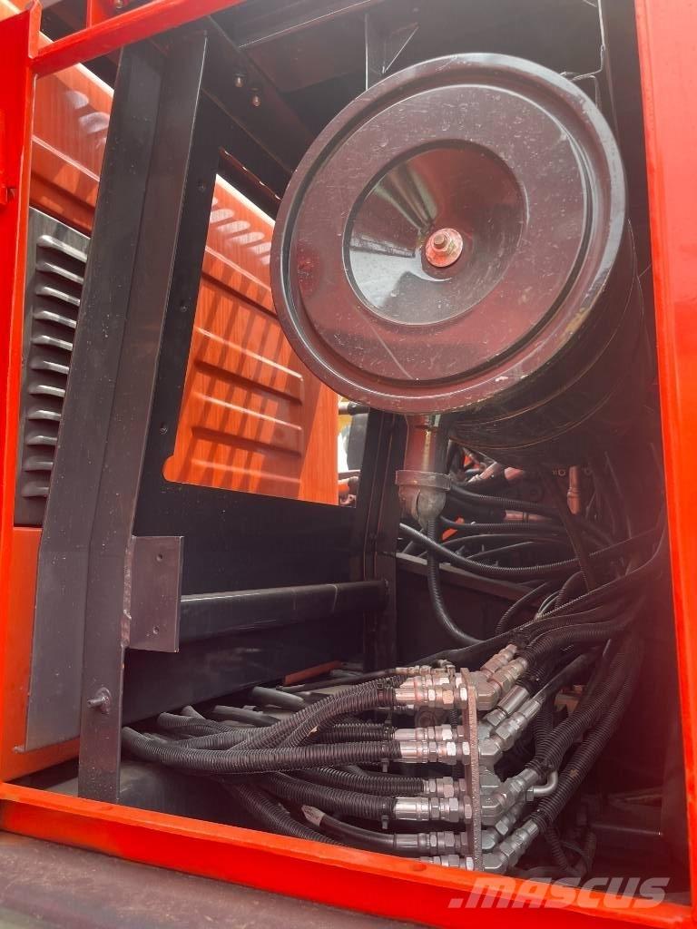 Doosan DX225LCA Telakaivukoneet