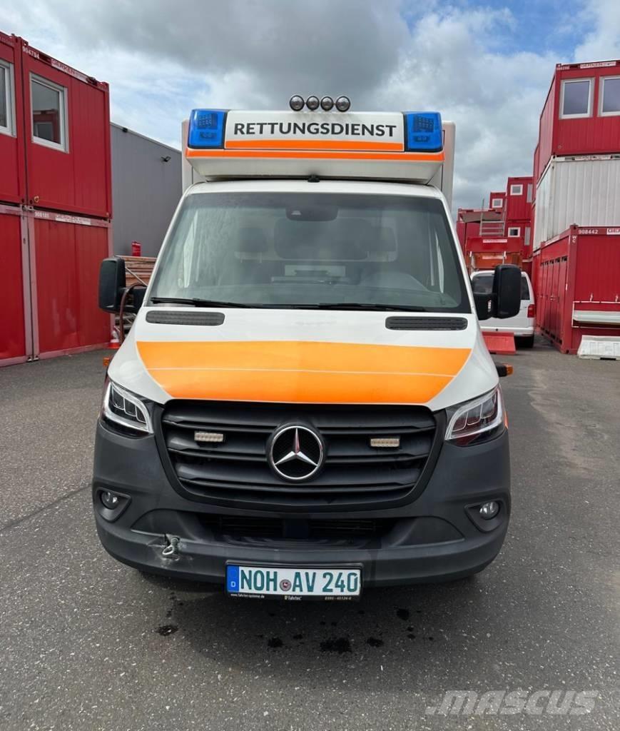 Mercedes-Benz 1000 Ambulanssit