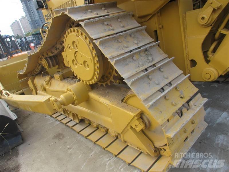 CAT D 6 R Tiehöylät