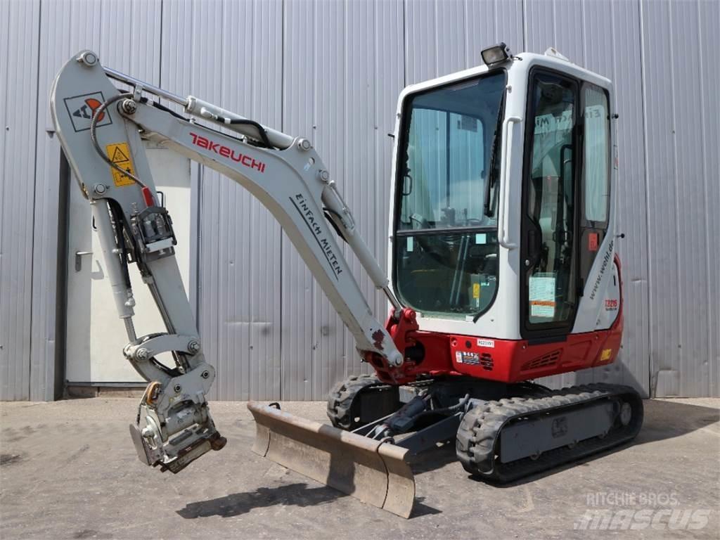 Takeuchi TB216AV4 Minikaivukoneet < 7t
