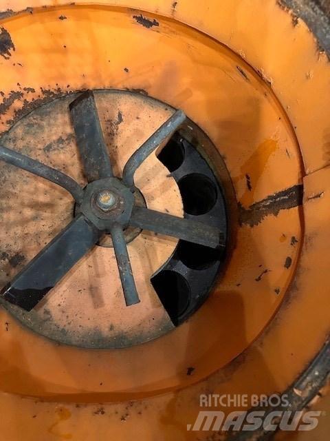 Meyco TORKRETNICA Betonipumppuautot
