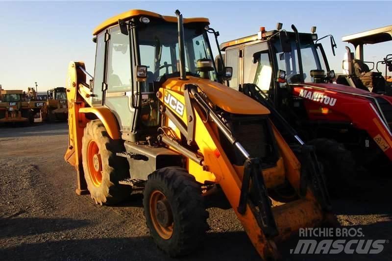 JCB 3DX Kaivurikuormaajat