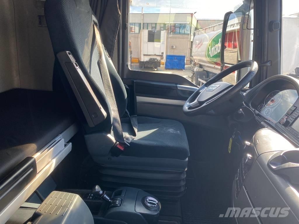 MAN TGX 18.480 XLX Vetopöytäautot