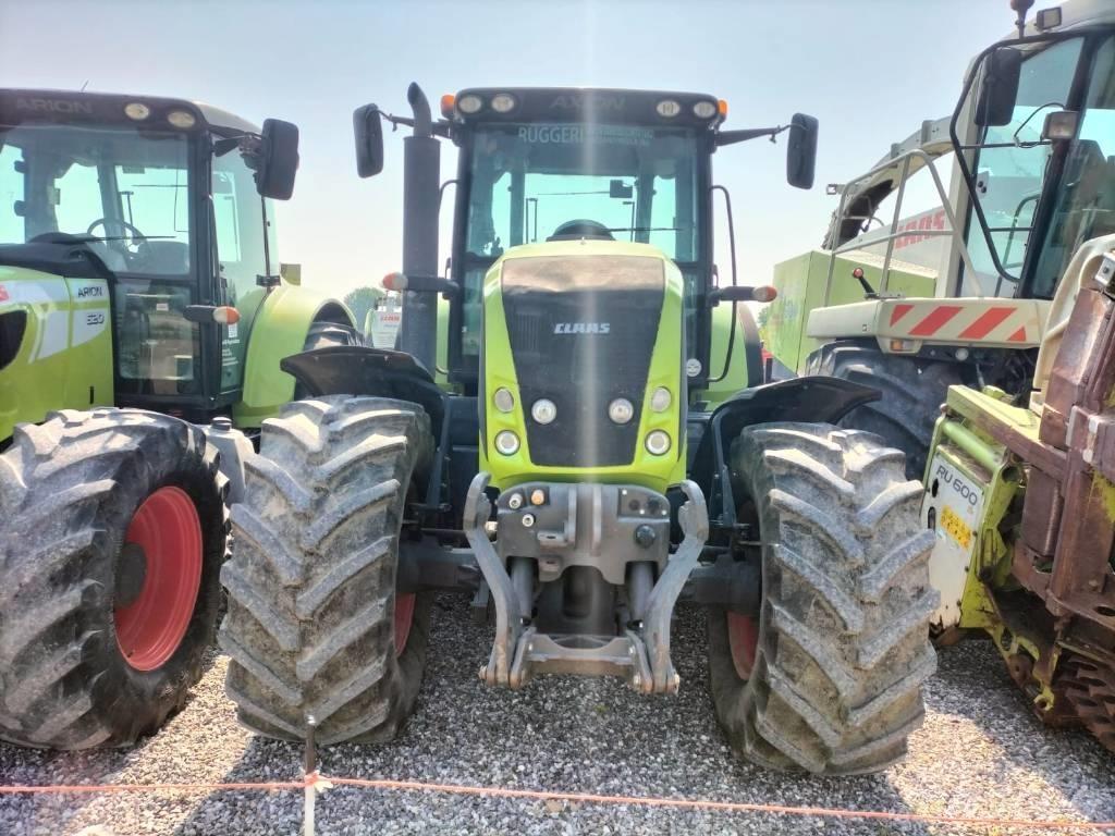 CLAAS Axion 810 CIS Traktorit