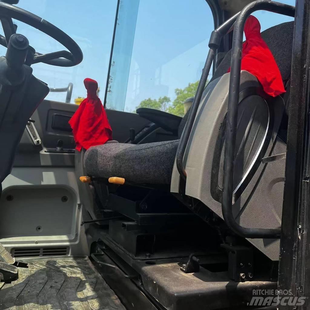 Hyundai R60W-7 Pyöräkaivukoneet