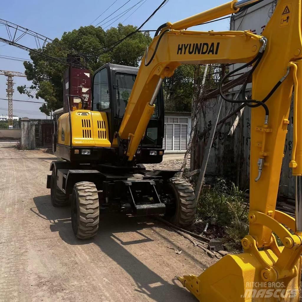 Hyundai R60W-7 Pyöräkaivukoneet