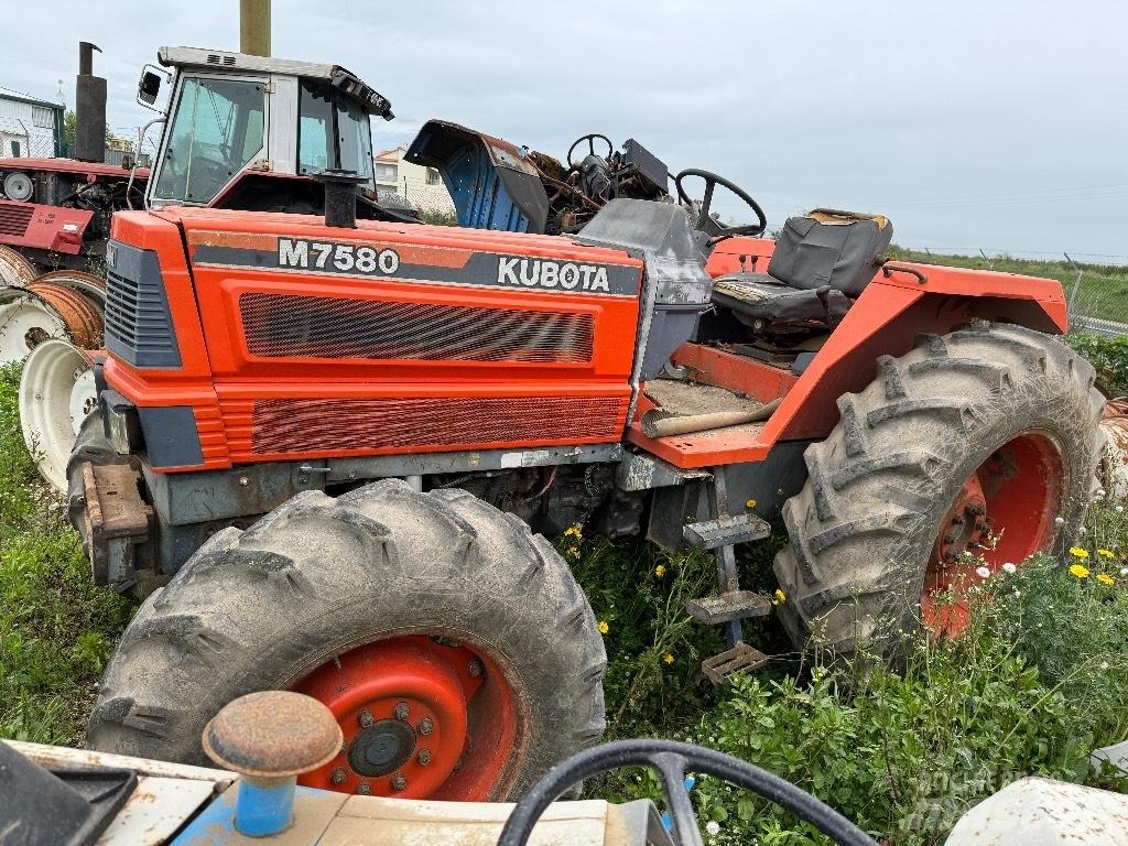 Kubota M 7580 Traktorit
