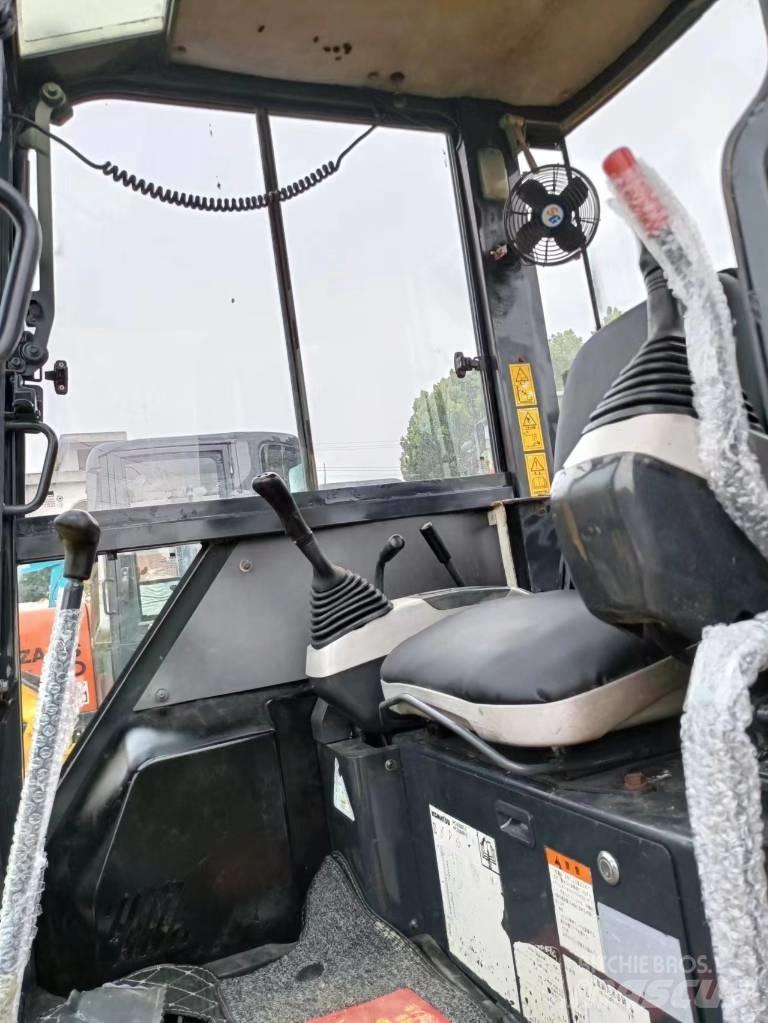 Komatsu PC 30 Minikaivukoneet < 7t