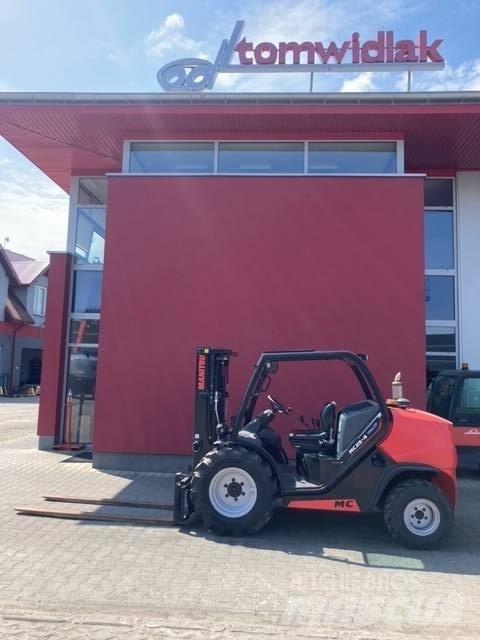 Manitou MC 25 Maastotrukit