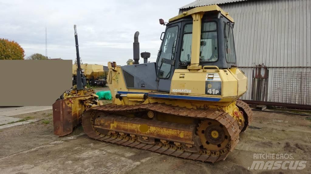 Komatsu D 41 P-6 Telaketjupuskutraktorit