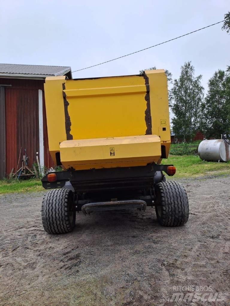 New Holland BR 7060 Pyöröpaalaimet