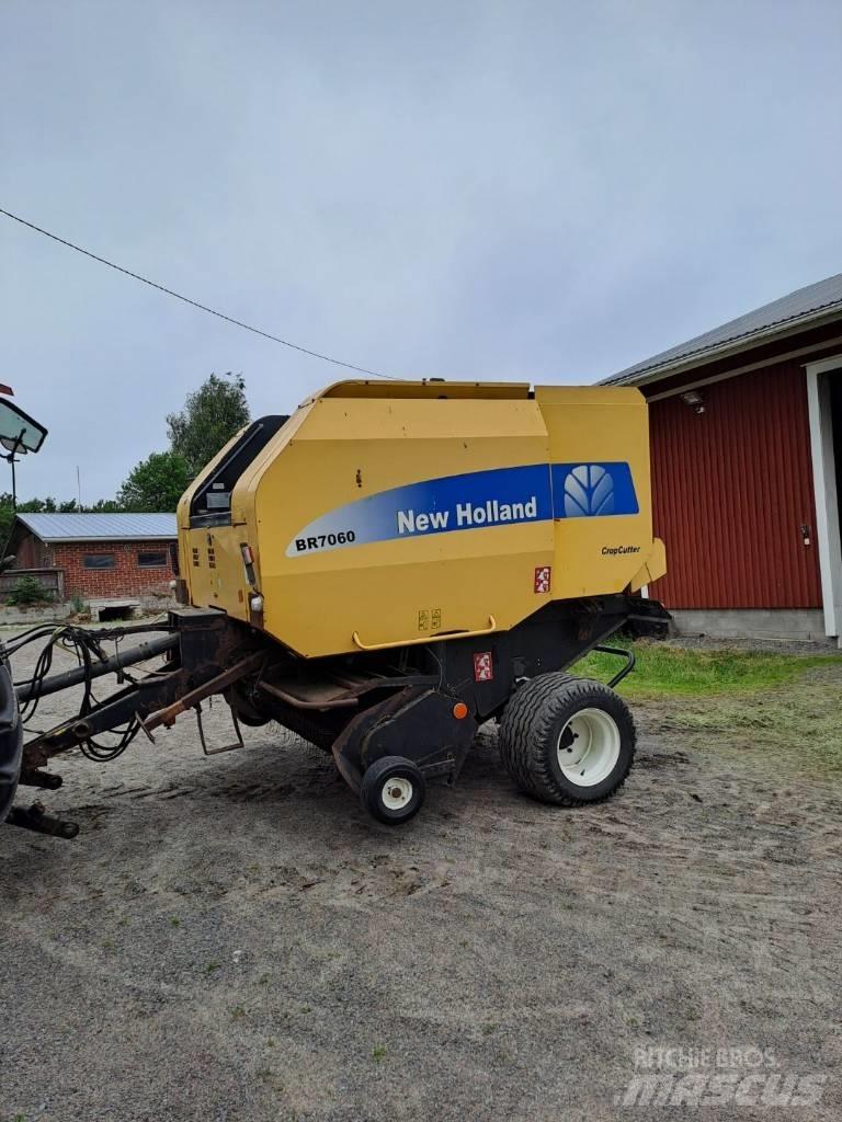 New Holland BR 7060 Pyöröpaalaimet