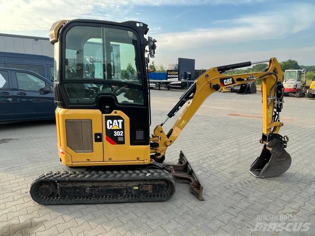 CAT 302 Minikaivukoneet < 7t