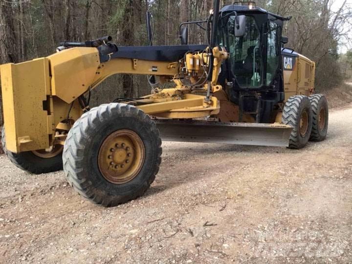 CAT 12M2 Tiehöylät
