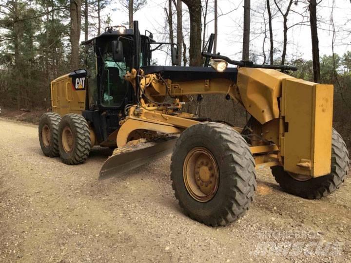 CAT 12M2 Tiehöylät
