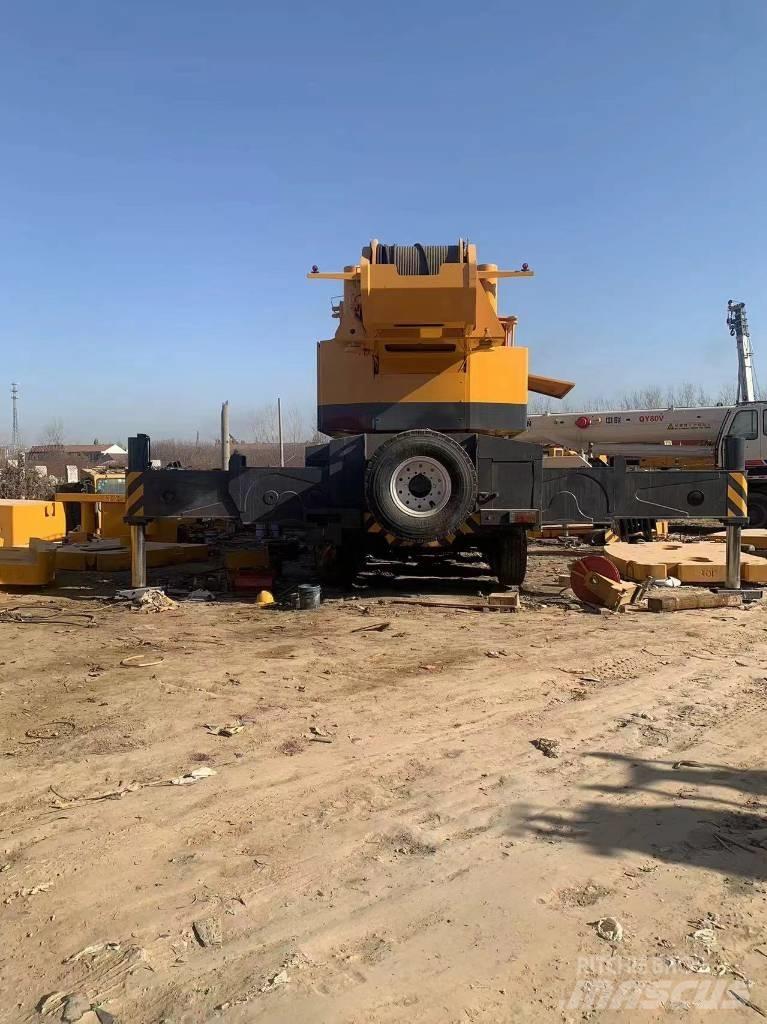 XCMG QY220 Mobiilinosturit