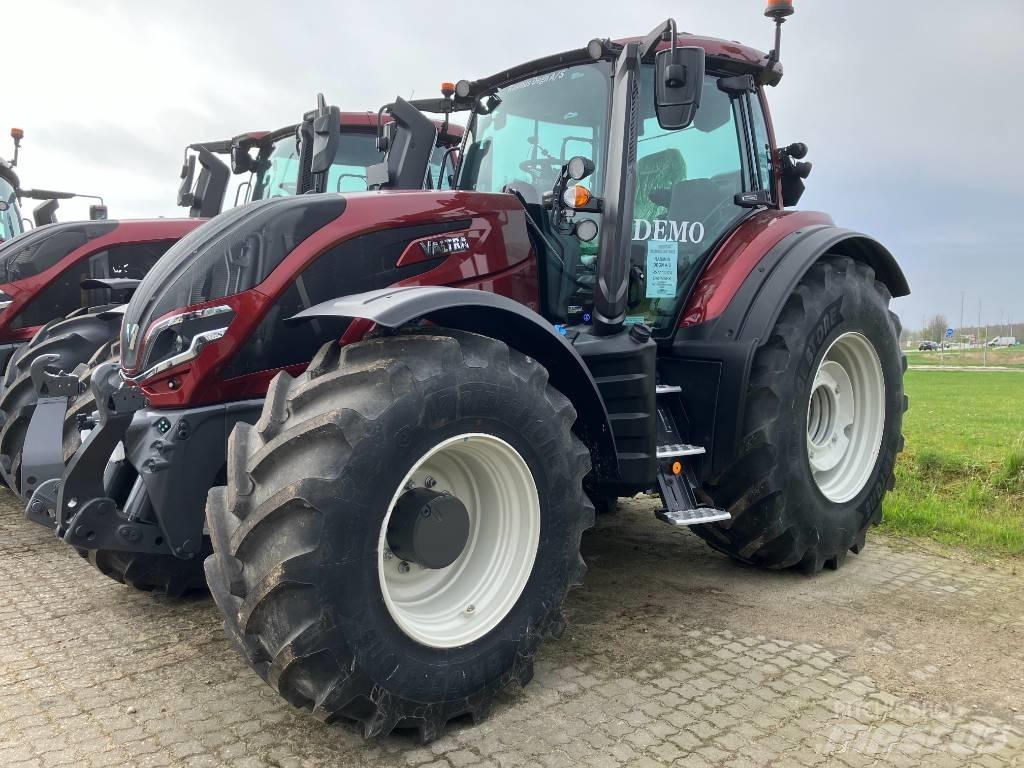 Valtra T225 Versu Traktorit