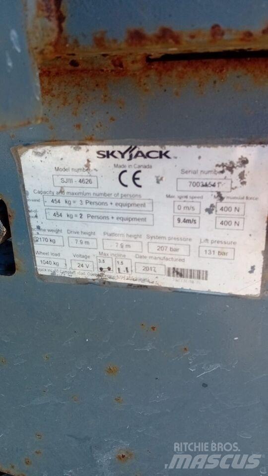 SkyJack SJ4626 Saksilavat