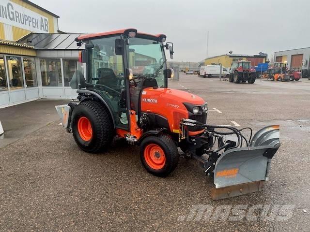 Kubota STW 37 Taajamatraktorit
